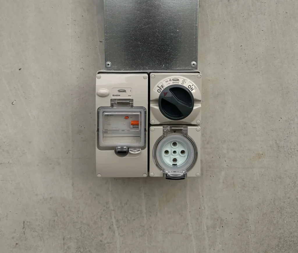 A photo of a 3 phase power outlet that was installed by Phase Pro Electrical WA.
